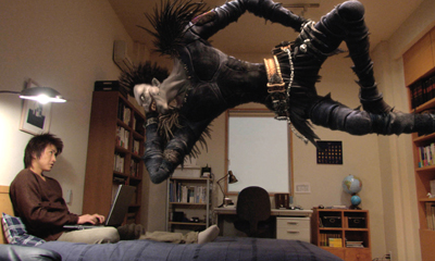 Jovem conversa com a morte sobre o diário